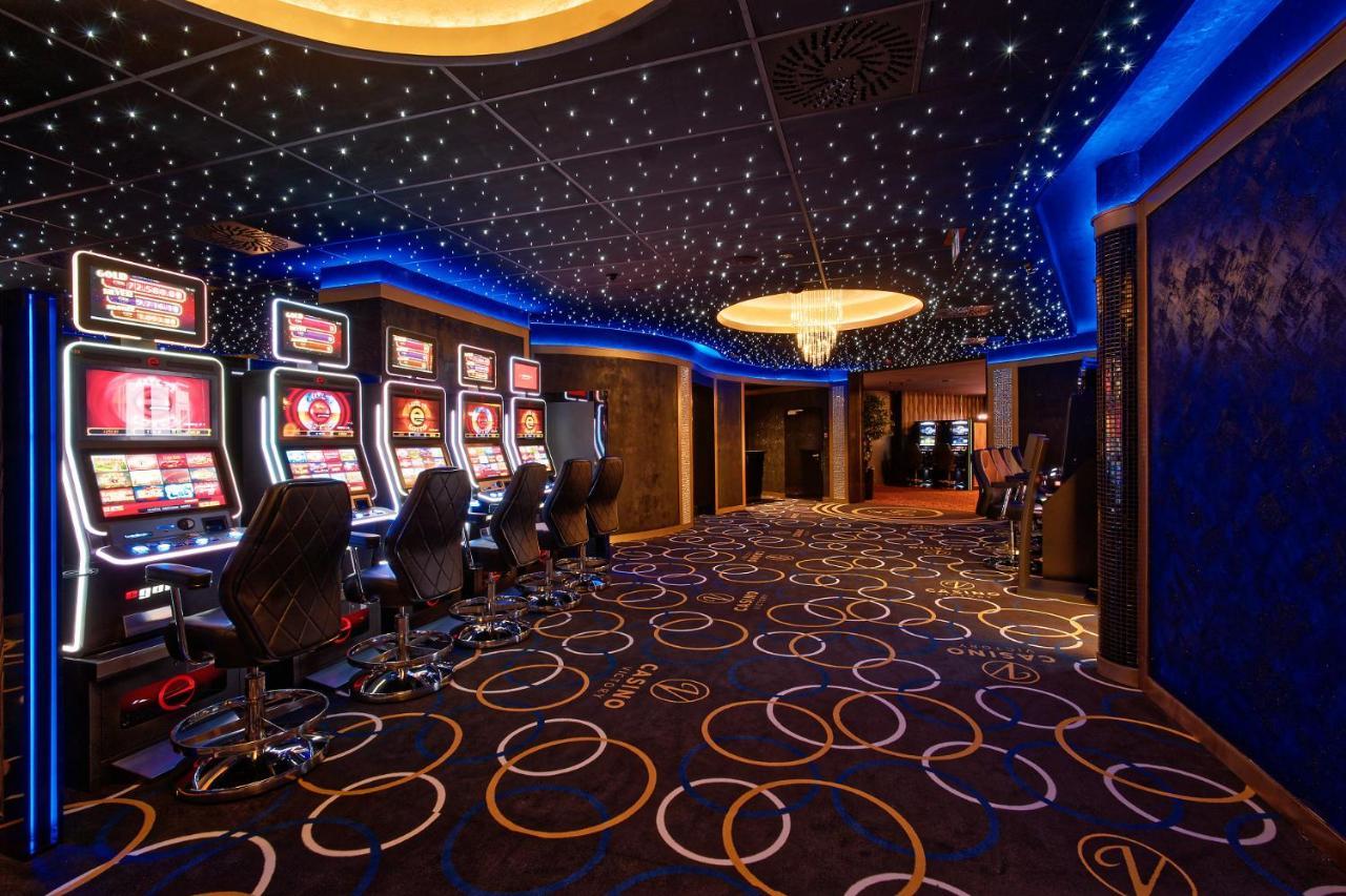 Hotel Victory Popuvky Bagian luar foto