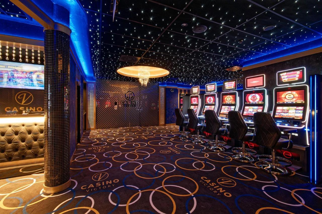 Hotel Victory Popuvky Bagian luar foto