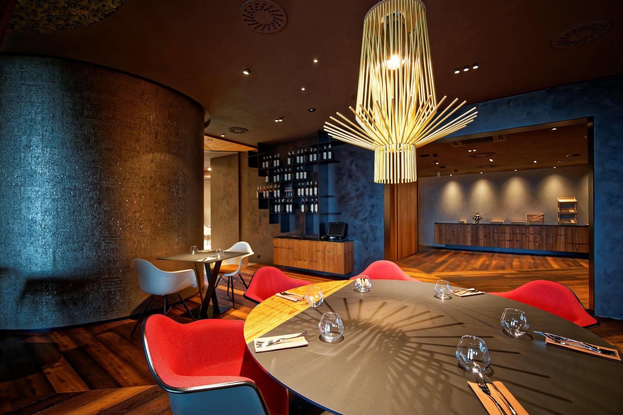 Hotel Victory Popuvky Bagian luar foto